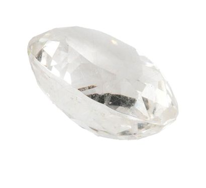QUARTZ 82.40CT 
Quartz 82.40ct approximativement,...