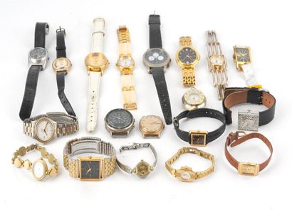 MONTRES / WATCHES
Lot de montres divers.