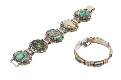 ARGENT / SILVER
Deux bracelets en argent...