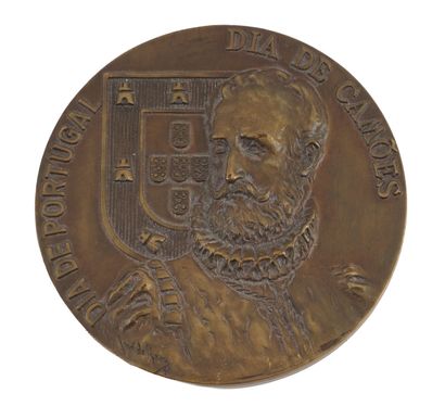 MÉDAILLE / MEDAL
Une médaille 