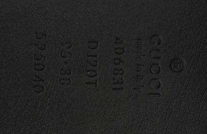 GUCCI
Ceinture Gucci pour homme.
Longueur:...