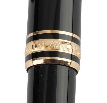 MONTBLANC
Stylo à bille Montblanc, numéroté:...