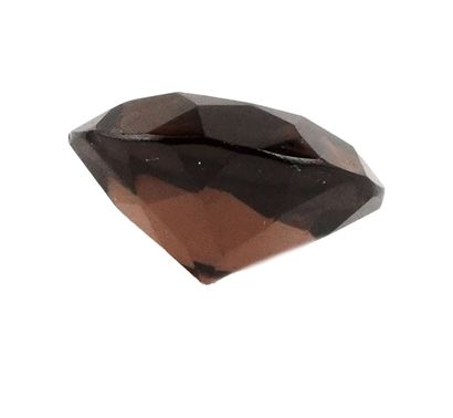 QUARTZ FUMÉ 4.85CT
Quartz fumé pesant 4.85ct...