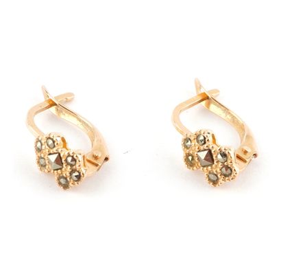 OR 10K / 10K GOLD
Boucles d'oreilles en or...