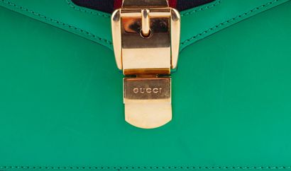 GUCCI SYLVIE
Sac Gucci Sylvie à bandoulière...