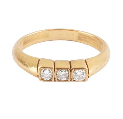 20K GOLD
20K Yellow Gold Ring Set with Round...