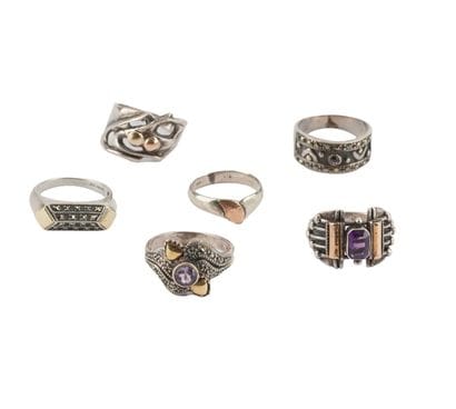ARGENT / SILVER
Lot de bijoux en argent comprenant...