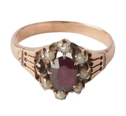 OR 10K / 10K GOLD
Bague en or jaune 10K sertie...
