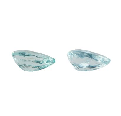 AQUAMARINE
Lot consisting of 2 (two) natural...