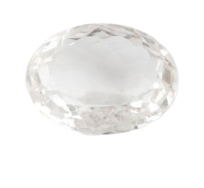 QUARTZ 82.40CT 
Quartz 82.40ct approximativement,...