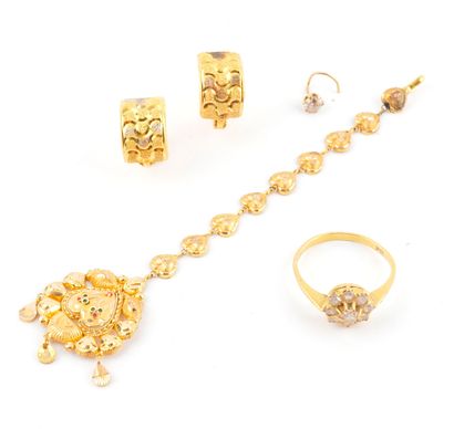 22K GOLD
22K Yellow Gold Jewelry Set Including...