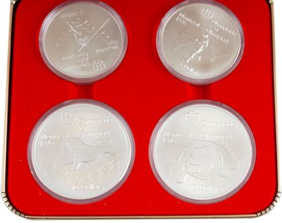 ARGENT / SILVER
Lot comprenant 2 coffrets...