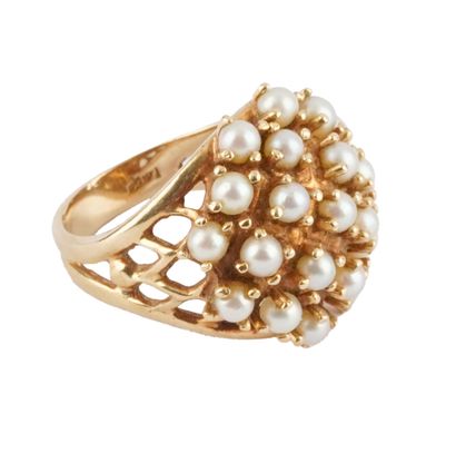 OR 10K / 10K GOLD
Bague en or jaune 10K sertie...
