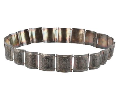 ARGENT / SILVER
Ceinture en argent à motif...