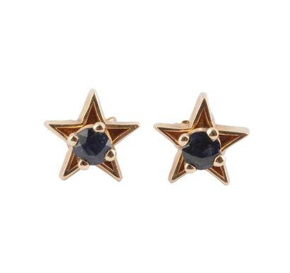 OR 10K / 10K GOLD
Boucles d'oreilles en or...