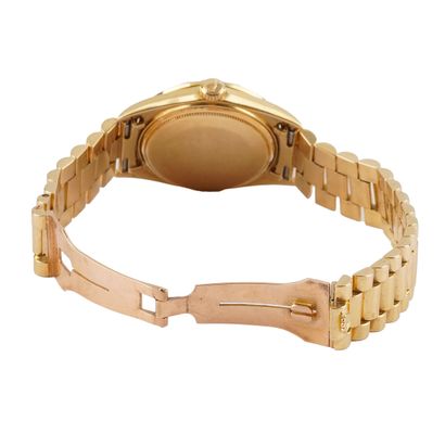 ROLEX DAY-DATE
Rolex Day-Date in 18K gold,...
