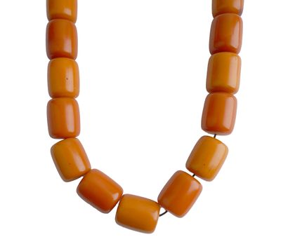 AMBRE / AMBER
Collier composé de billes cylindriques...