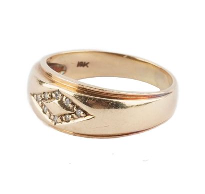 OR 10K / 10K GOLD
Bague en or jaune 10K.
Poids...
