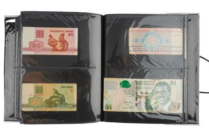 BILLETS DU MONDE
Lot de cent-quarante-deux...