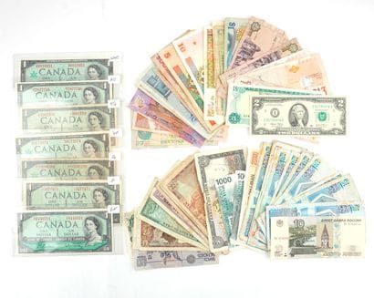 MONDE - Billets du Xxème siècle 
Lot de billets...
