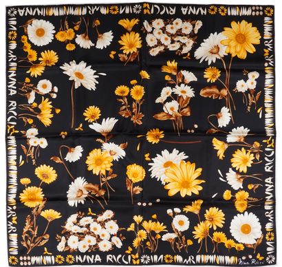 NINA RICCI
Carré Nina Ricci en soie 100%.
Dimensions:...