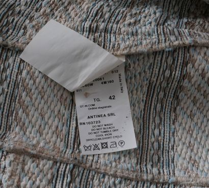 ARMANI
Veste Armani Collezioni en coton 60%.
Taille:...