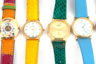 MONTRES / WATCHES
Lot comprenant plusieurs...