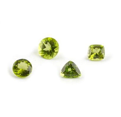 PÉRIDOTS / PERIDOTS
Lot de 3 (trois) peridots...