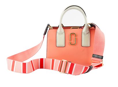 MARC JACOBS
Sac Marc Jacobs en toile enduit...
