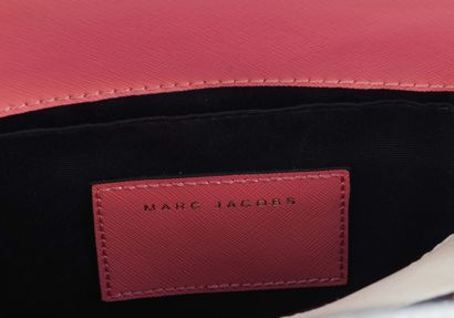 MARC JACOBS
Sac Marc Jacobs en toile enduit...