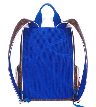 LOUIS VUITTON NBA NEW BACKPACK
Louis Vuitton...