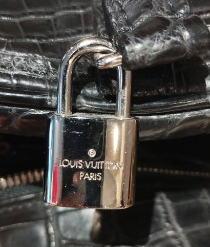 LOUIS VUITTON KEEPALL 50
Louis Vuitton 