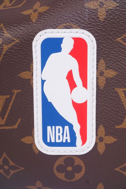 LOUIS VUITTON NBA BASKETBALL KEEPALL 55
Louis...