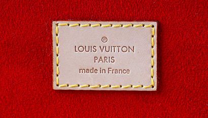 LOUIS VUITTON - GAME CASE, DAMES

Louis Vuitton...