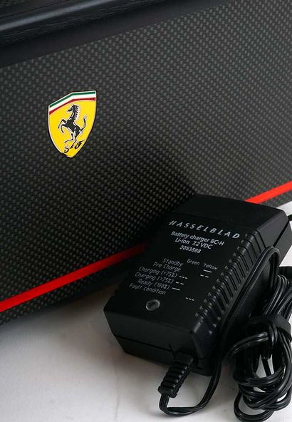 HASSELBLAD 4HD 40 FERRARI CAMERA

Hasselblad...