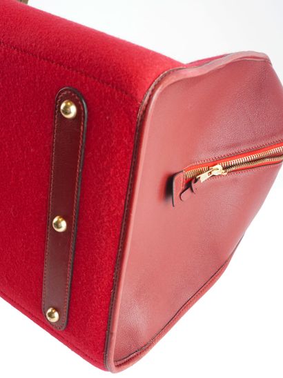 HERMÈS FEUDOU
Hermès Feudou travel bag in...