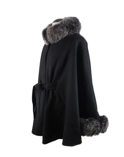 LORO PIANA
Loro Piana poncho in black wool...
