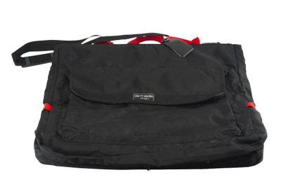 PIERRE CARDIN
Pierre Cardin garment bag in...