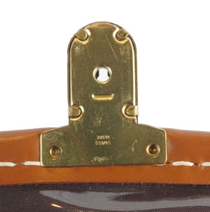 LOUIS VUITTON
Louis Vuitton cosmetic bag...