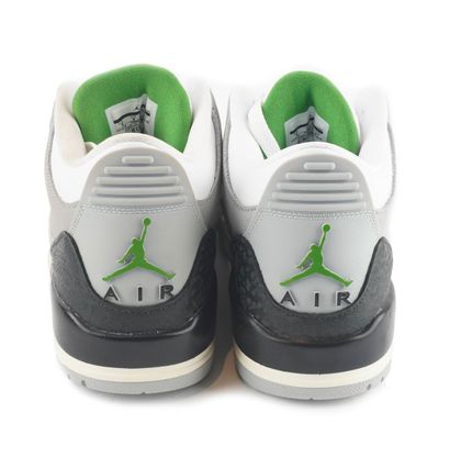 NIKE AIR JORDAN
Nike Air Jordan 3 Retro shoes,...
