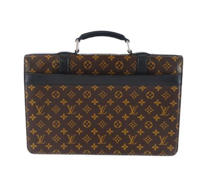 LOUIS VUITTON
Louis Vuitton Larry Macassar...