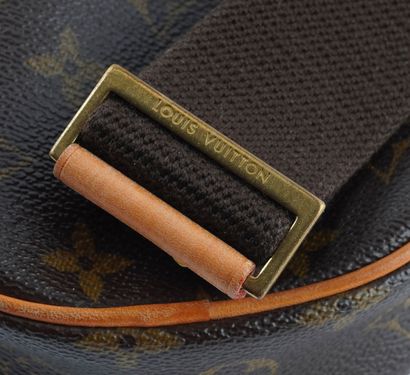 LOUIS VUITTON
Louis Vuitton Ganju Pouch belt...