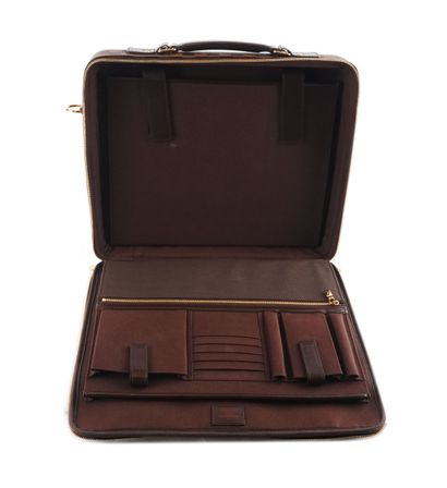 LOUIS VUITTON 
Louis Vuitton briefcase in...