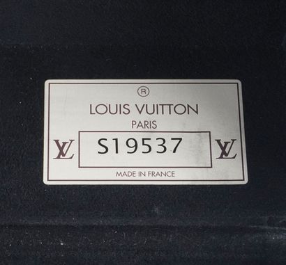 LOUIS VUITTON ALZER 70
Louis Vuitton Alzer...