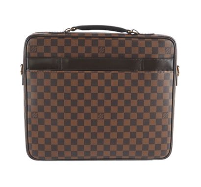 LOUIS VUITTON 
Louis Vuitton briefcase in...
