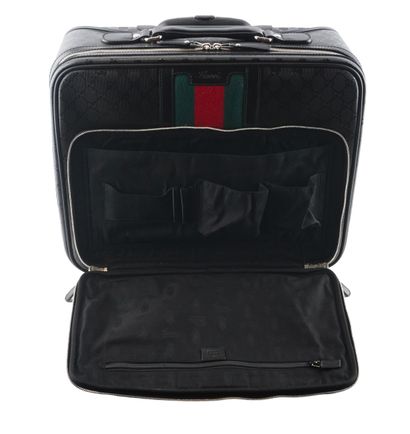 GUCCI
Gucci rolling cabien bag in Monogram...