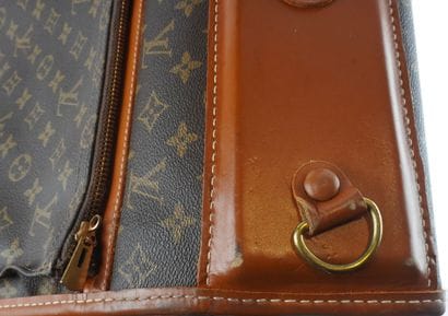 LOUIS VUITTON
Louis Vuitton garment bag in...