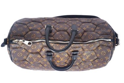 LOUIS VUITTON HEXAGON NEO SPORTY
Louis Vuitton...