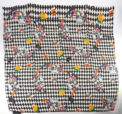 NICOLE MILLER
Nicole Miller silk square 100%
109...
