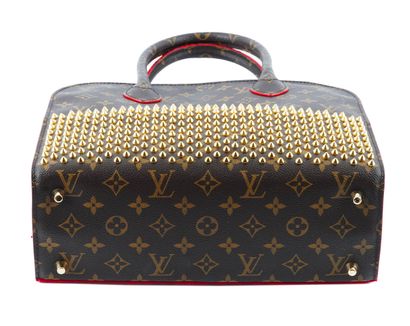 LOUIS VUITTON x CHRISTIAN LOUBOUTIN
Louis...